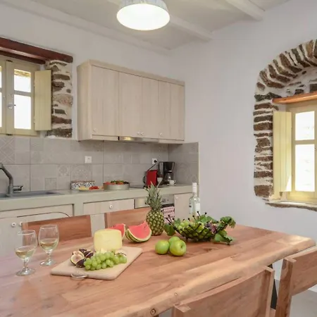 Vakantiehuis Anthemion Naxos With Outdoor Jacuzzi